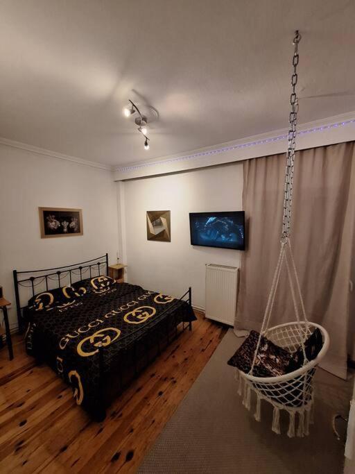 Queen Suites 60M2 Thessaloniki Buitenkant foto