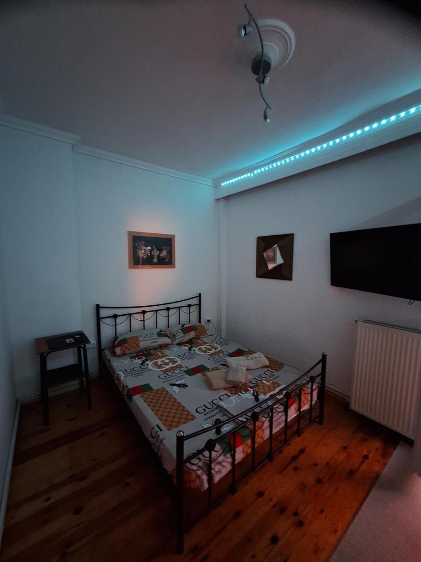 Queen Suites 60M2 Thessaloniki Buitenkant foto