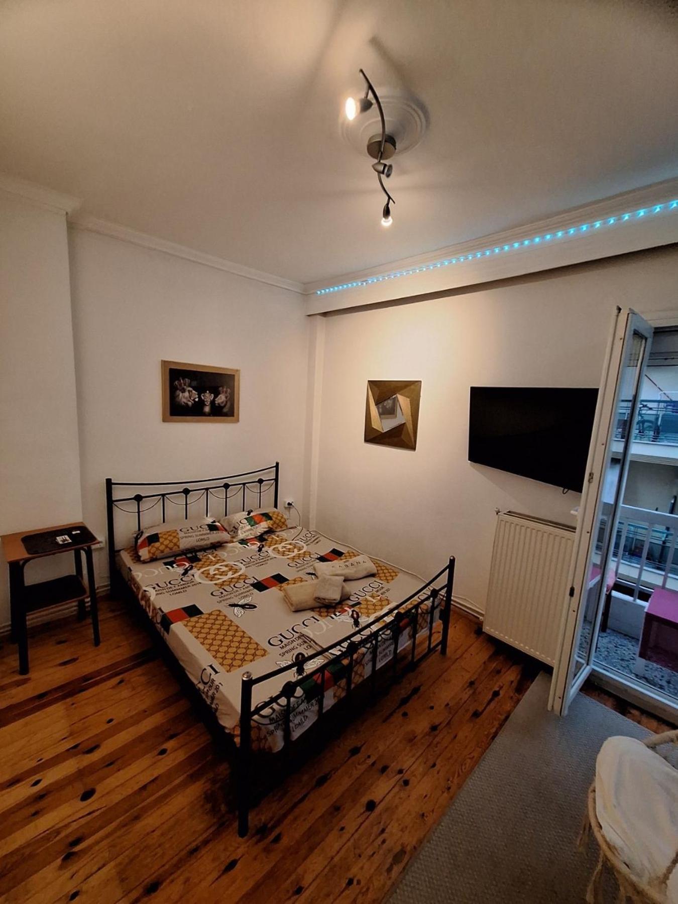 Queen Suites 60M2 Thessaloniki Buitenkant foto